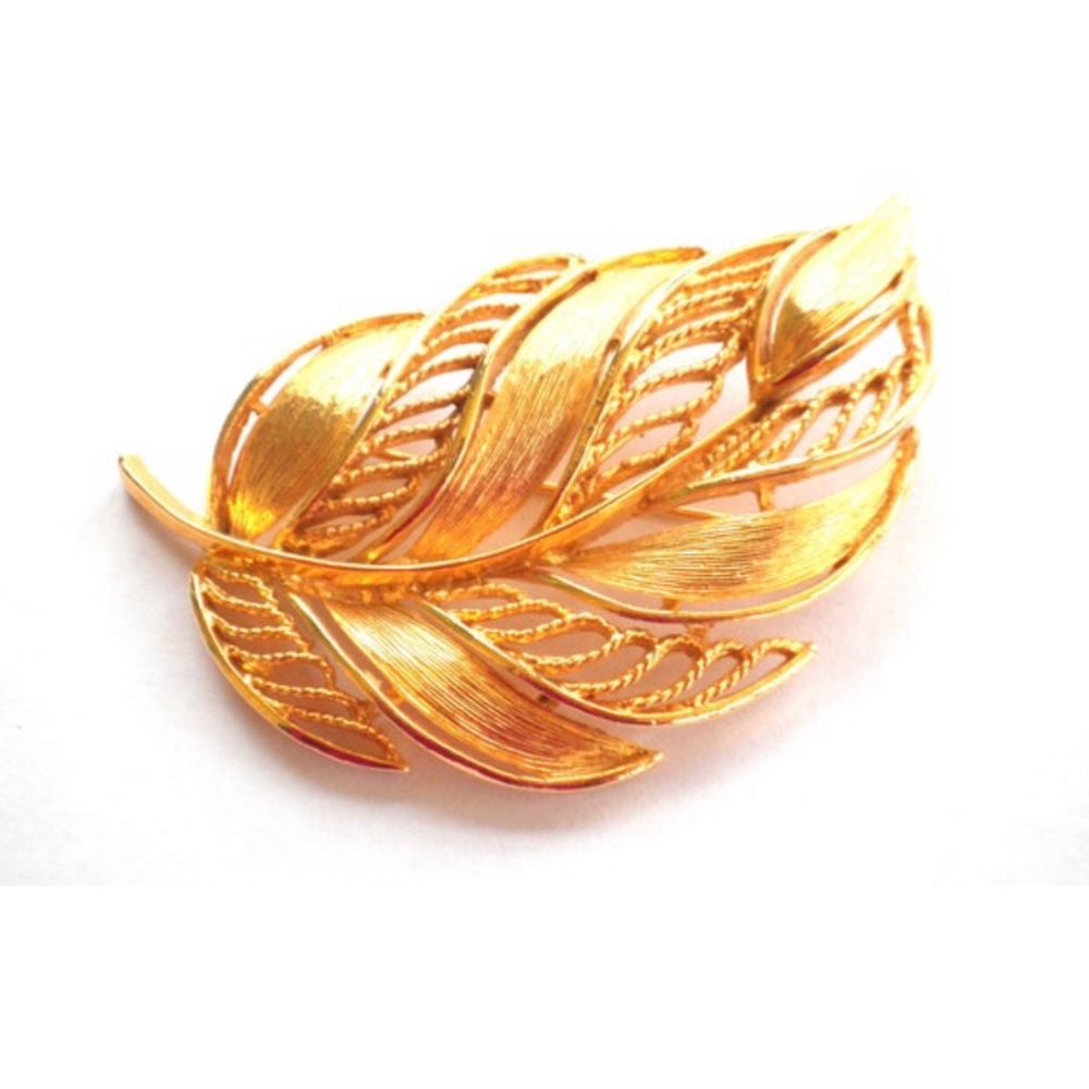 Vintage M. Jent Gold Tone Leaf Brooch Pin